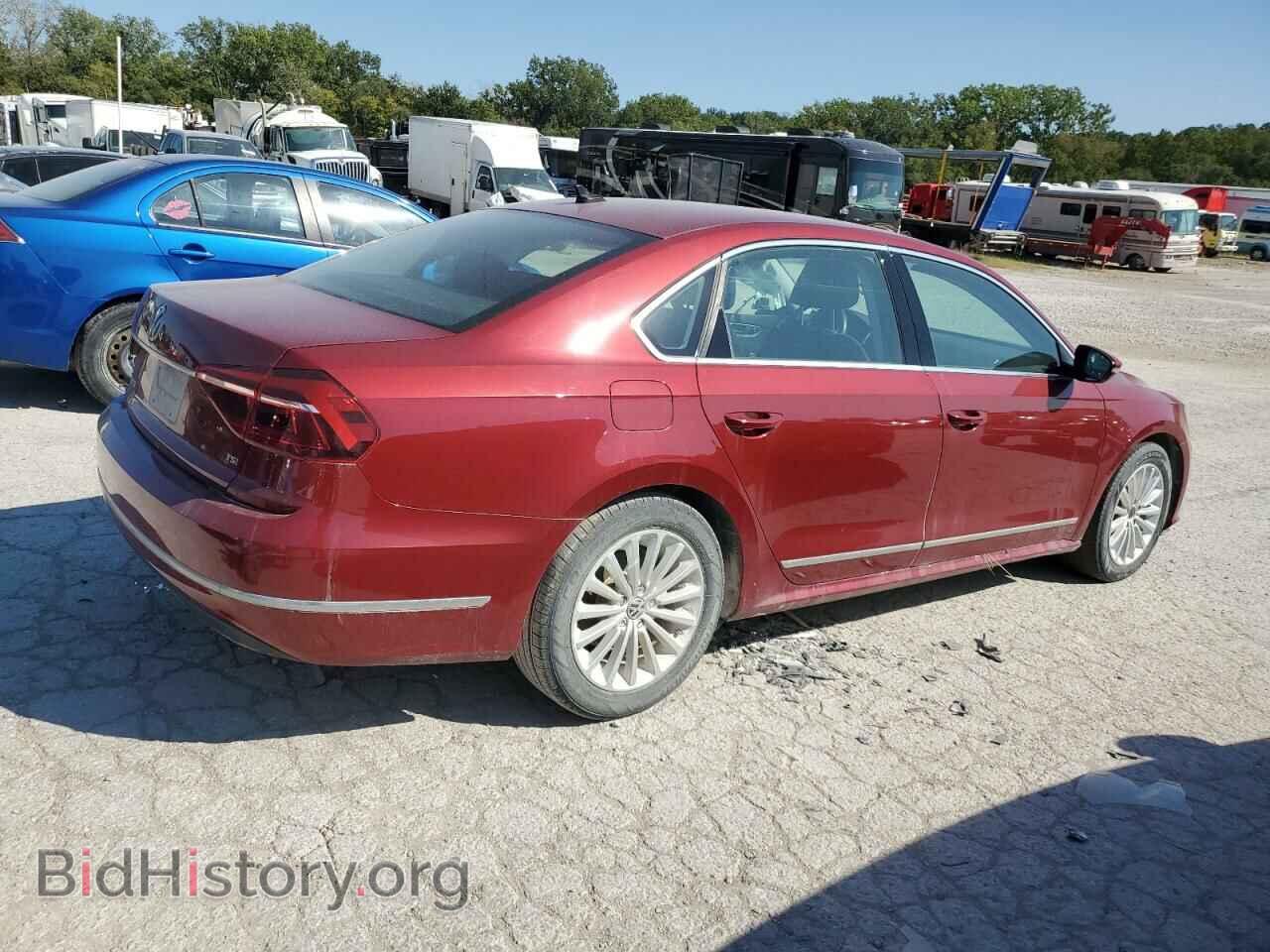 2017 VOLKSWAGEN PASSAT - VIN: 1VWBT7A37HC071382 - Фото 3