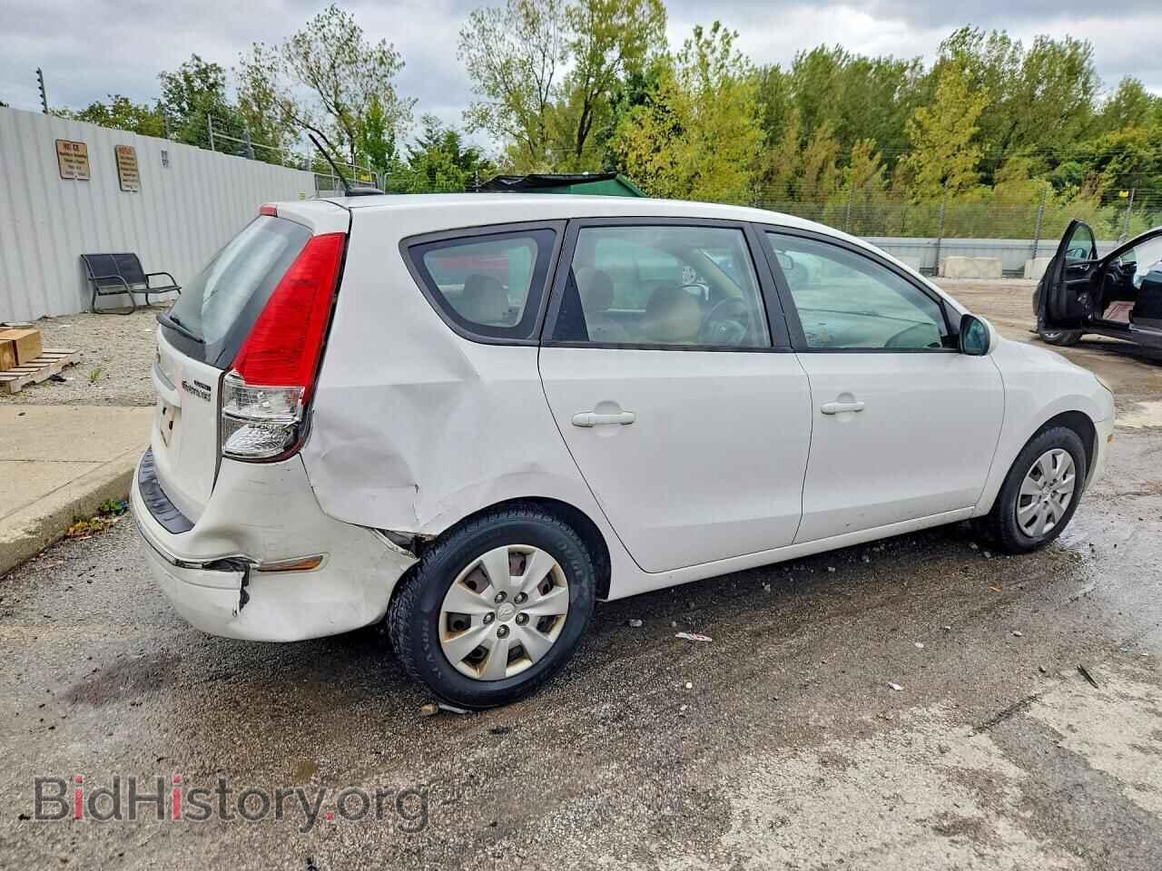 2011 HYUNDAI ELANTRA - VIN: KMHDB8AE4BU106558 - Фото 3