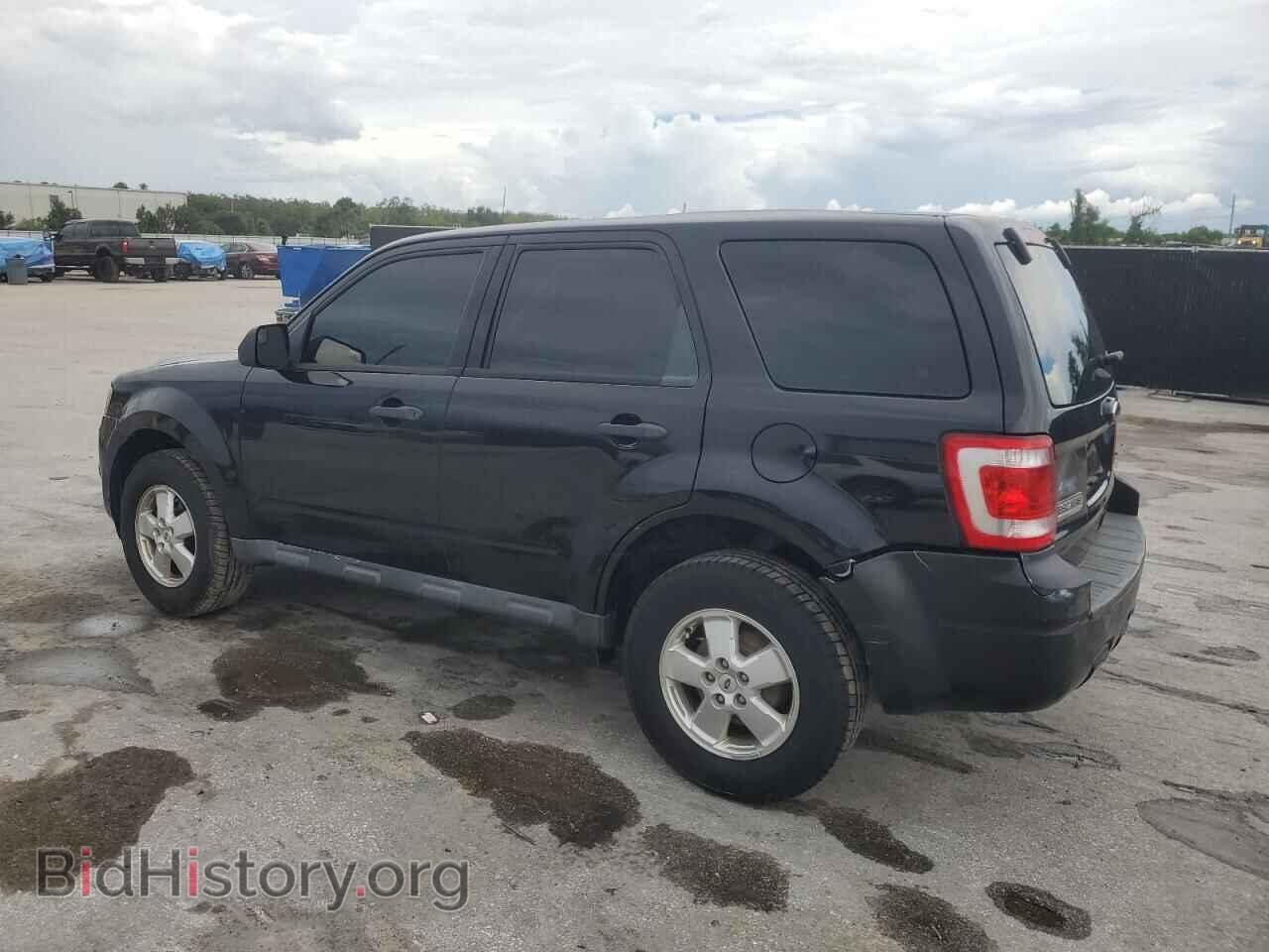 2011 FORD ESCAPE - VIN: 1FMCU0C7XBKB81895 - Фото 2