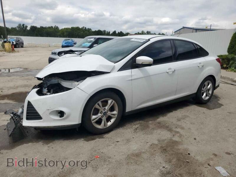 2014 Ford FOCUS SE (VIN 1FADP3F28EL223132) — фото 1 из 15, Copart, повреждение: передняя часть