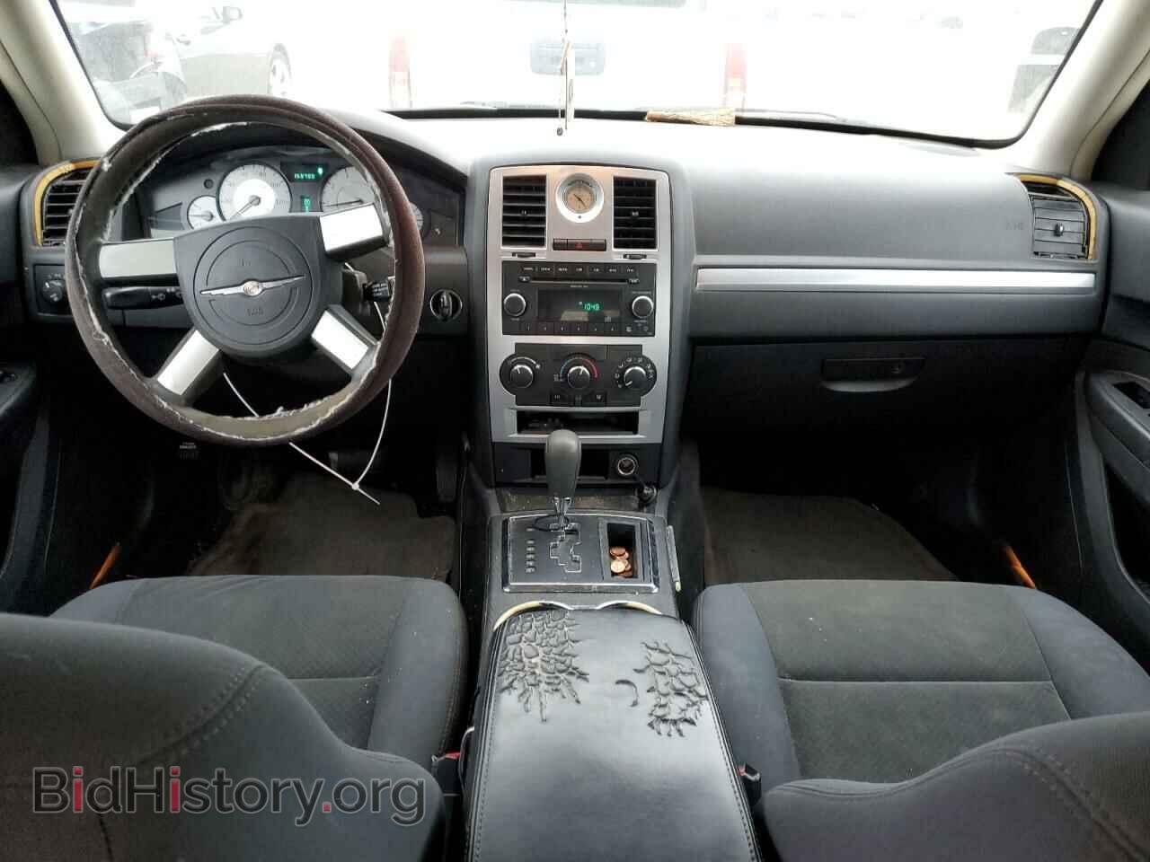 2010 CHRYSLER 300 - VIN: 2C3CA4CD2AH203103 - Фото 8