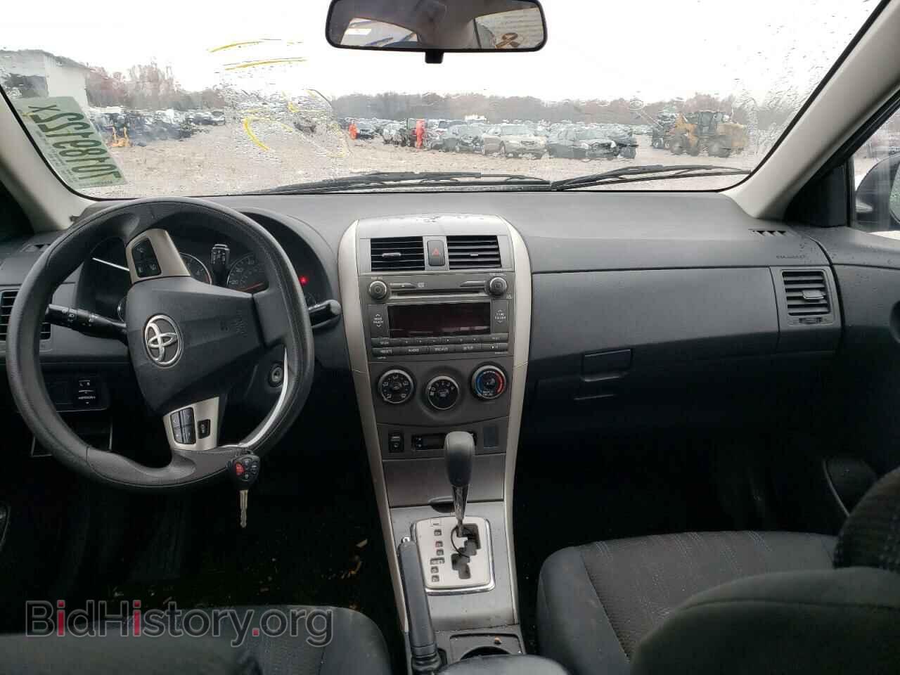 2011 TOYOTA COROLLA - VIN: 2T1BU4EE9BC601084 - Фото 8