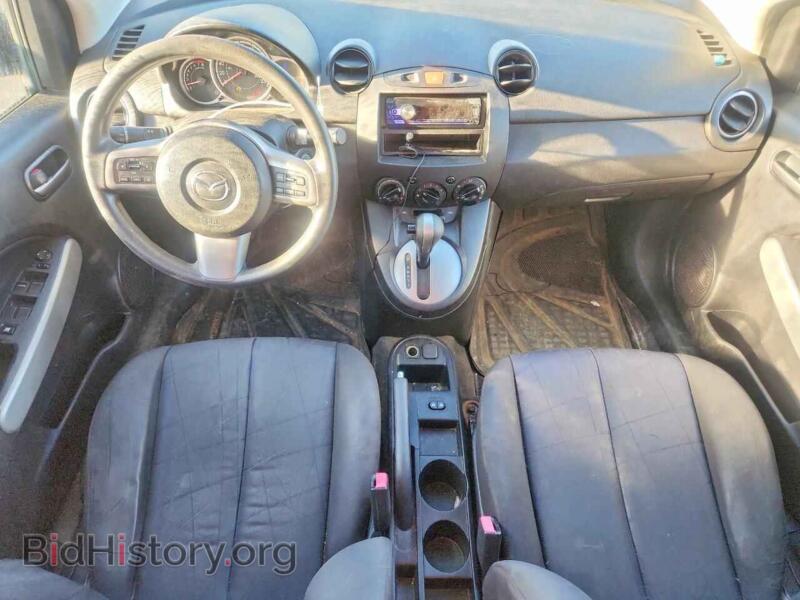 2012 Mazda 2 (VIN JM1DE1KY1C0138968) — фото 8 из 12