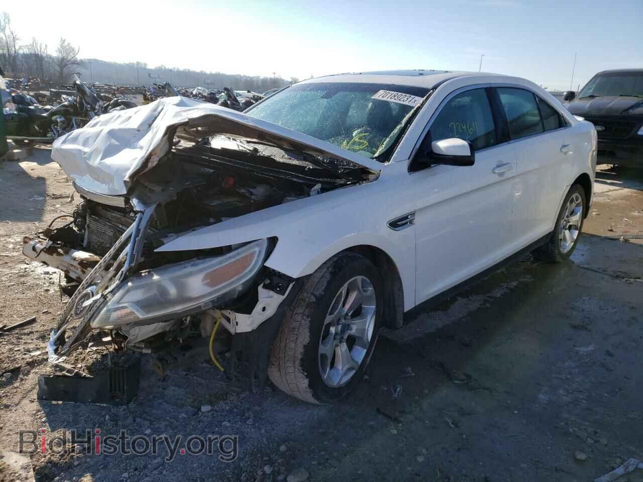 2011 FORD TAURUS - VIN: 1FAHP2KT1BG136705 - Фото 2