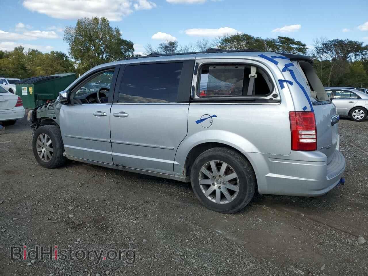 2008 CHRYSLER MINIVAN - VIN: 2A8HR54P68R647073 - Фото 2