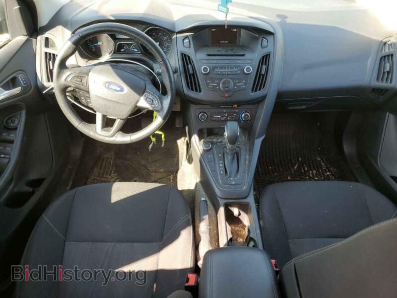 2017 Ford FOCUS (VIN 1FADP3K28HL207605) — photo 8 of 12