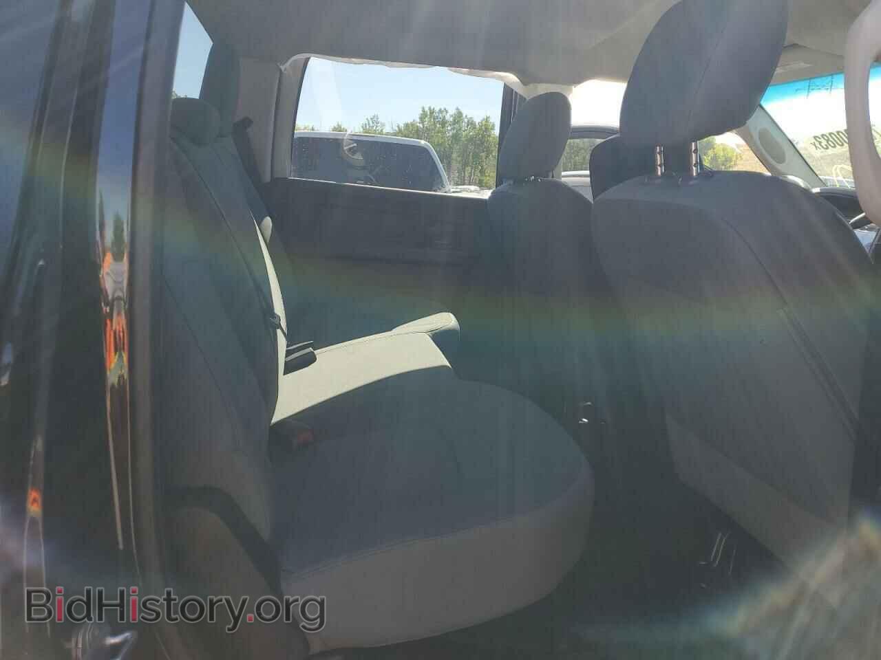 2014 RAM All Models - VIN: 3C6UR5CLXEG146877 - Photo 10