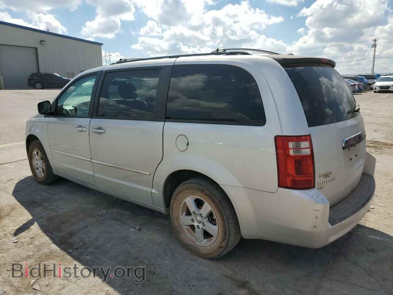 2010 DODGE CARAVAN - VIN: 2D4RN5DX7AR147939 - Фото 2