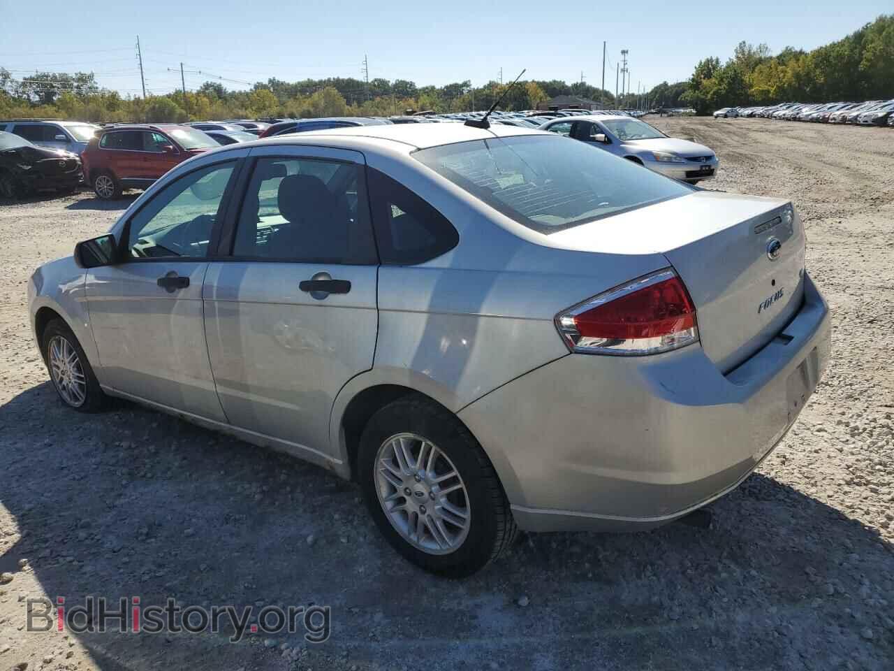 2009 FORD FOCUS - VIN: 1FAHP35N79W227402 - Фото 2