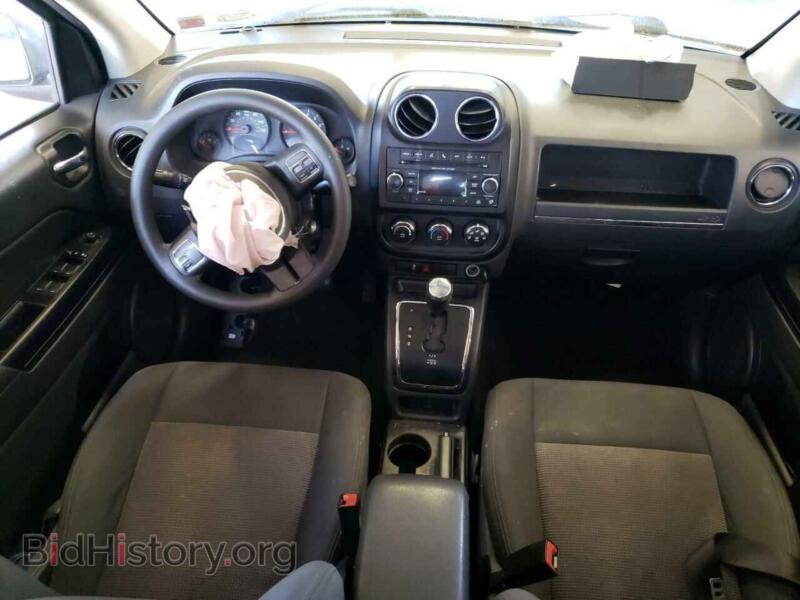 2012 Jeep COMPASS (VIN 1C4NJDBB9CD599454) — photo 8 of 13