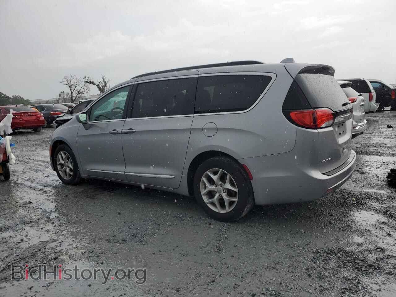 2017 CHRYSLER PACIFICA - VIN: 2C4RC1BG3HR769737 - Photo 2