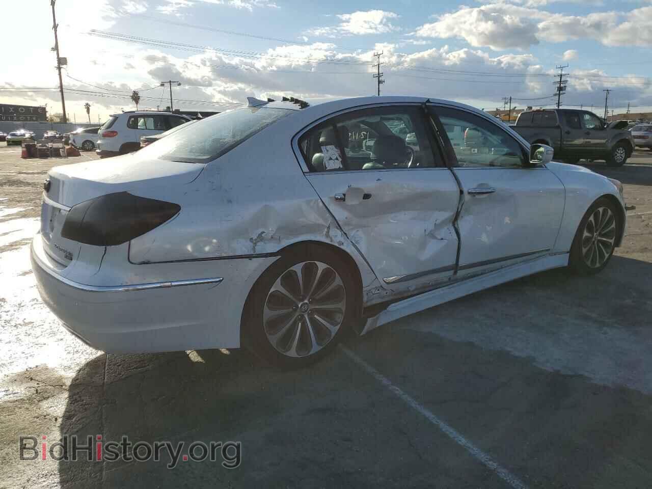 2013 HYUNDAI GENESIS - VIN: KMHGC4DH2DU219758 - Фото 3