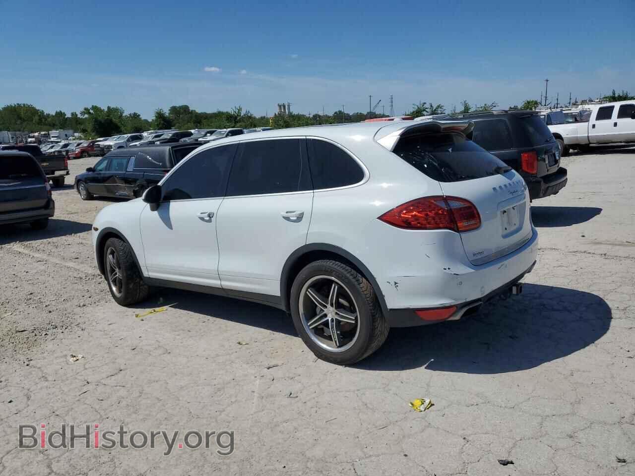 2014 PORSCHE CAYENNE - VIN: WP1AA2A29ELA91058 - Фото 2