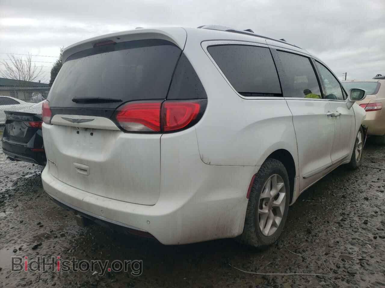 2017 CHRYSLER PACIFICA - VIN: 2C4RC1EG3HR802974 - Фото 4
