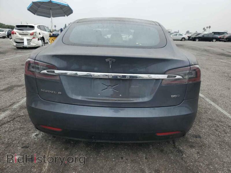 2016 Tesla MODEL S (VIN 5YJSA1E29GF152201) — фото 6 из 12