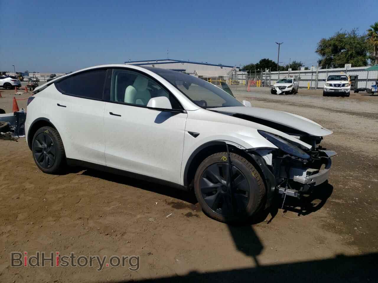 2024 TESLA MODEL Y - VIN: 7SAYGDEE2RF121690 - Фото 4