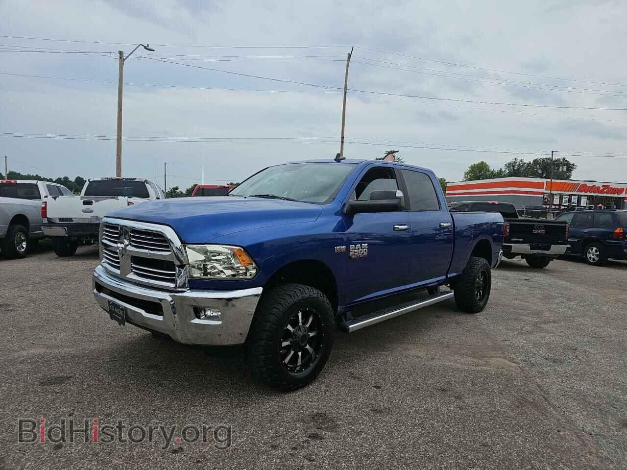 2015 RAM All Models - VIN: 3C6UR5DJ3FG673125 - Photo 2