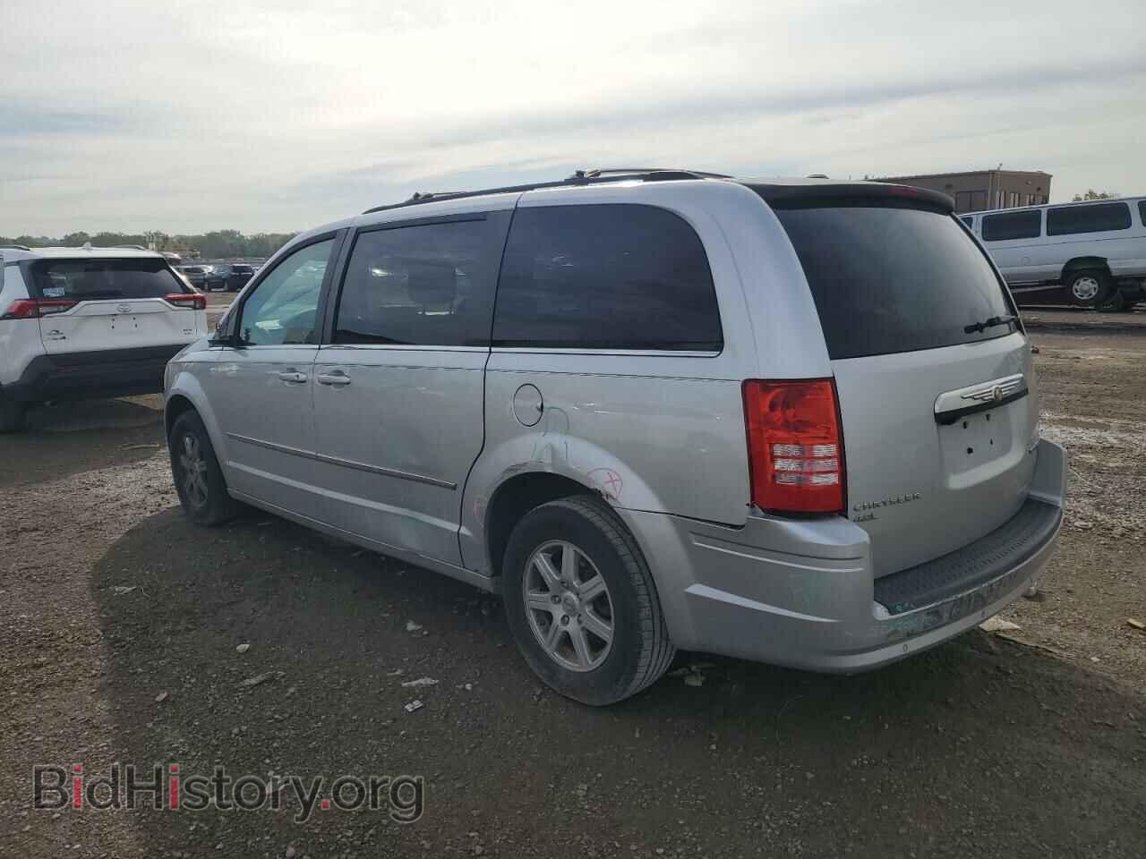 2010 CHRYSLER MINIVAN - VIN: 2A4RR8DX7AR422917 - Photo 2