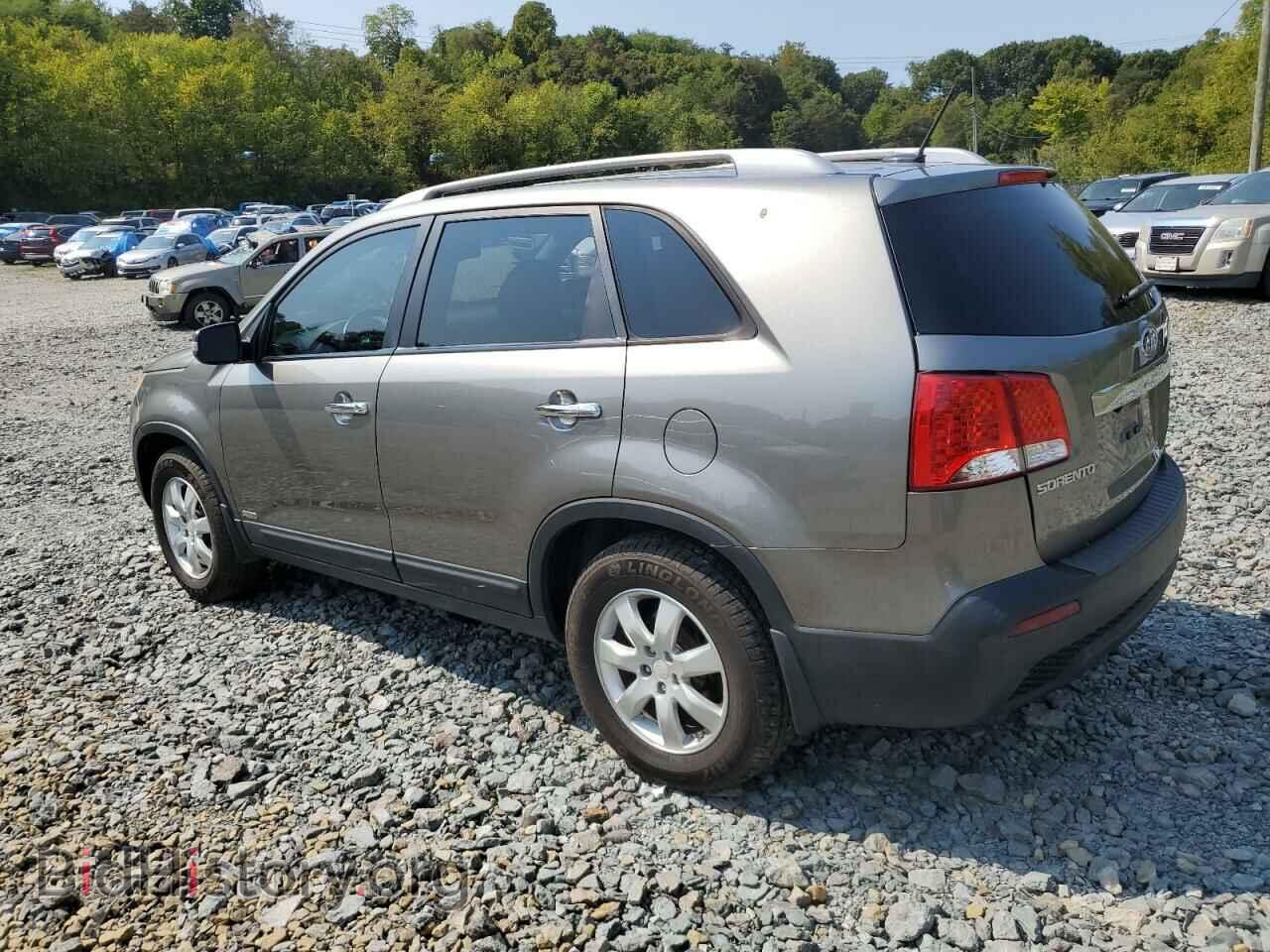 2012 KIA SORENTO - VIN: 5XYKTCA62CG196767 - Фото 2