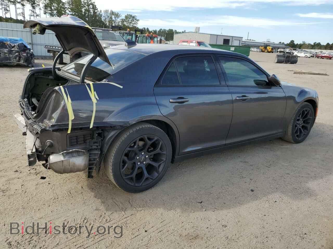 2019 CHRYSLER 300 - VIN: 2C3CCABG4KH708193 - Фото 3