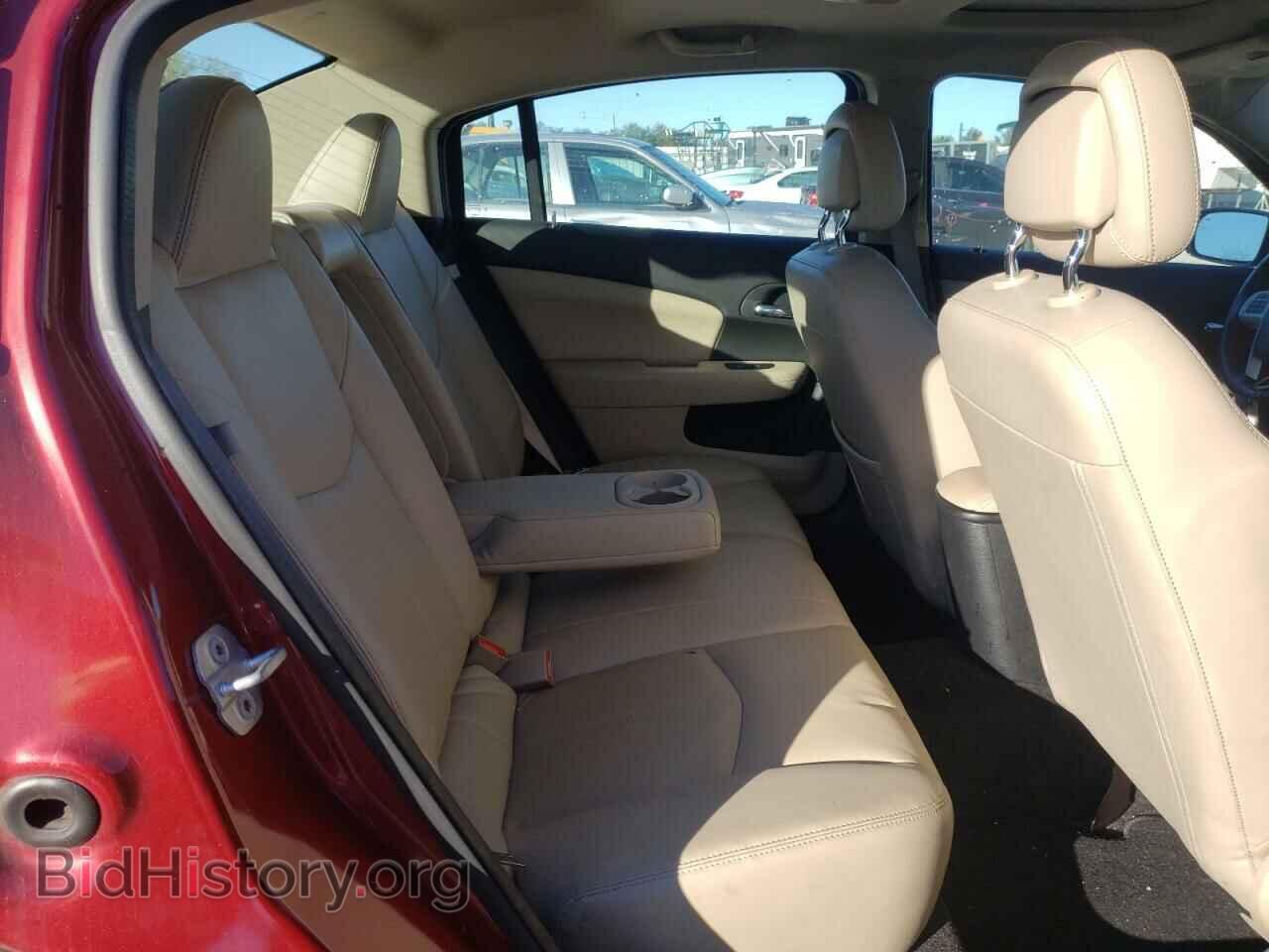 2012 CHRYSLER 200 - VIN: 1C3CCBCG1CN184482 - Фото 6