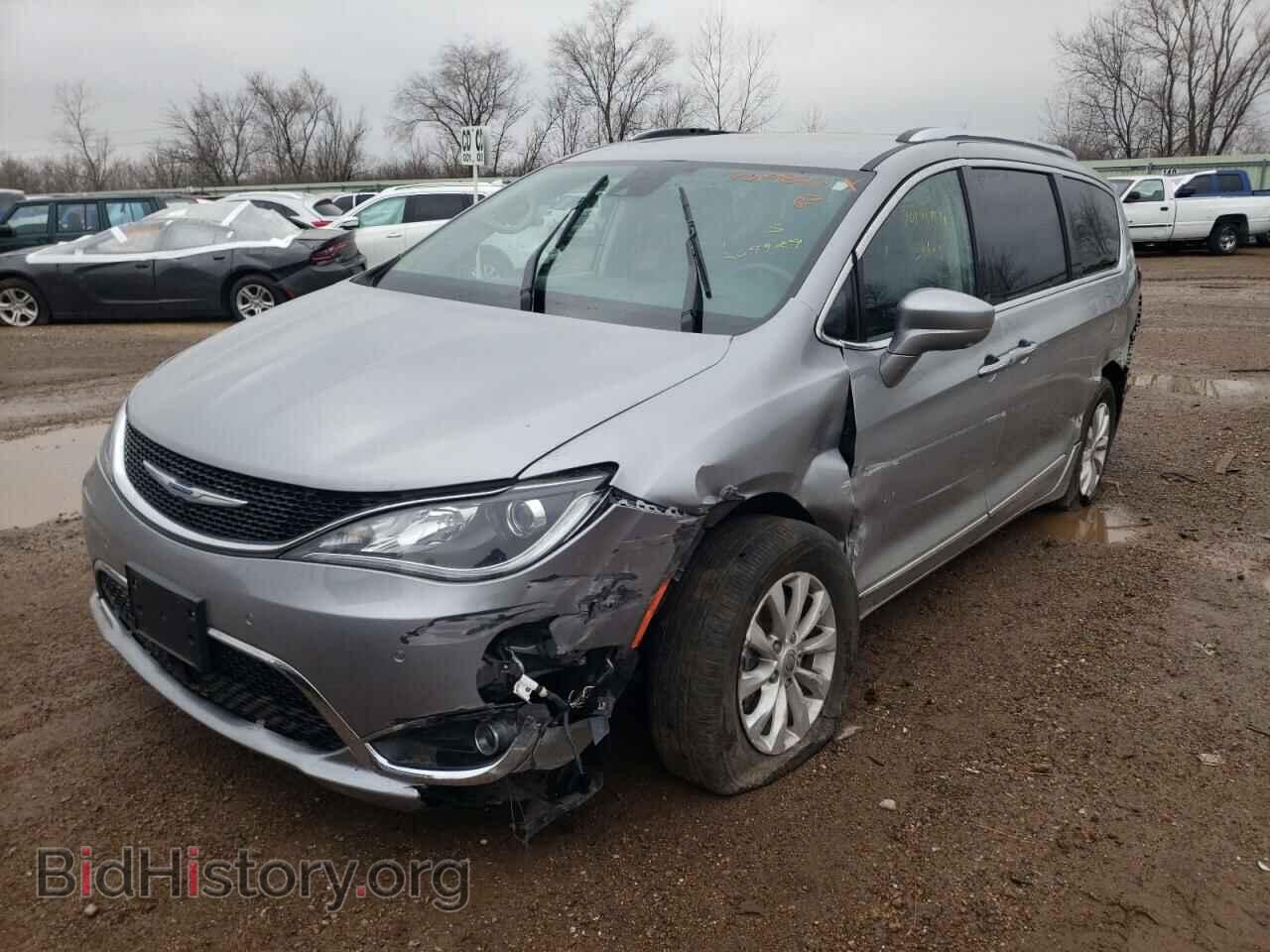 2018 CHRYSLER PACIFICA - VIN: 2C4RC1BG9JR269989 - Фото 2