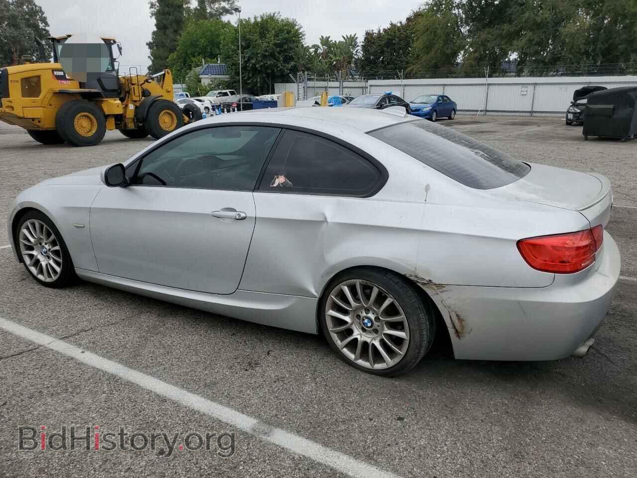2012 BMW 3 SERIES - VIN: WBAKE5C56CJ106267 - Фото 2