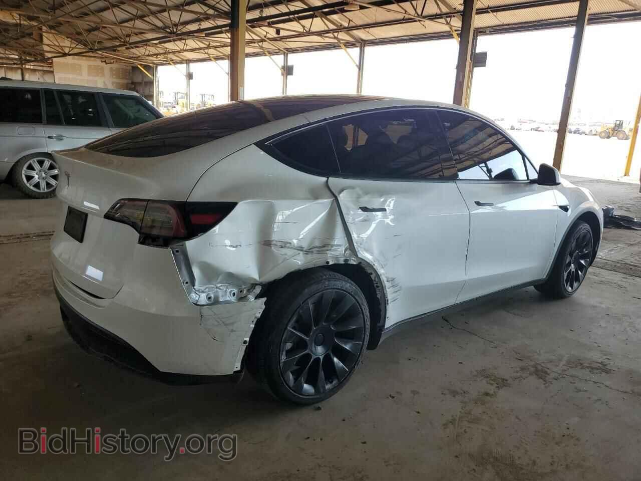 2024 TESLA MODEL Y - VIN: 7SAYGDED7RF103614 - Photo 3