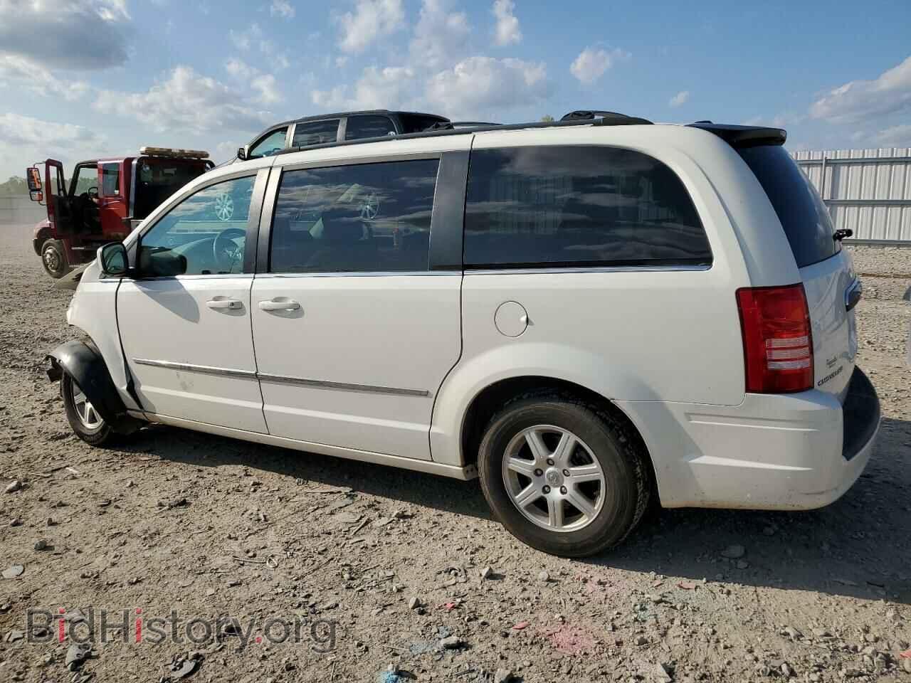 2010 CHRYSLER MINIVAN - VIN: 2A4RR5D14AR104828 - Photo 2