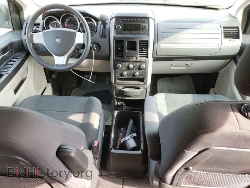 2010 Dodge CARAVAN (VIN 2D4RN4DE9AR362781) — фото 8 из 13