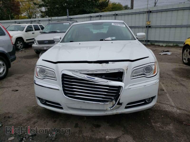 2014 Chrysler 300 (VIN 2C3CCARG8EH377161) — photo 5 of 12