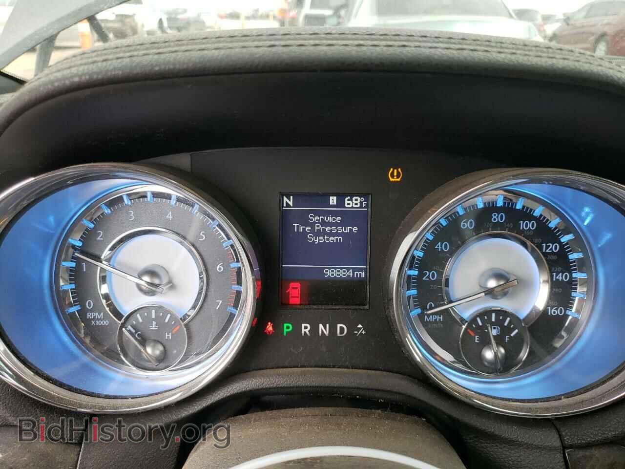 2011 CHRYSLER 300 - VIN: 2C3CA6CT8BH541108 - Фото 9