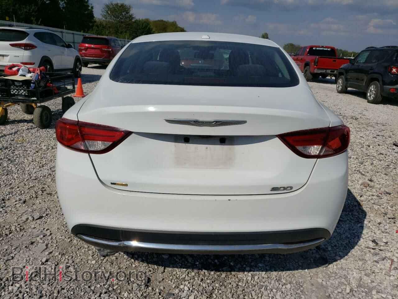 2015 CHRYSLER 200 - VIN: 1C3CCCAB1FN669741 - Фото 6