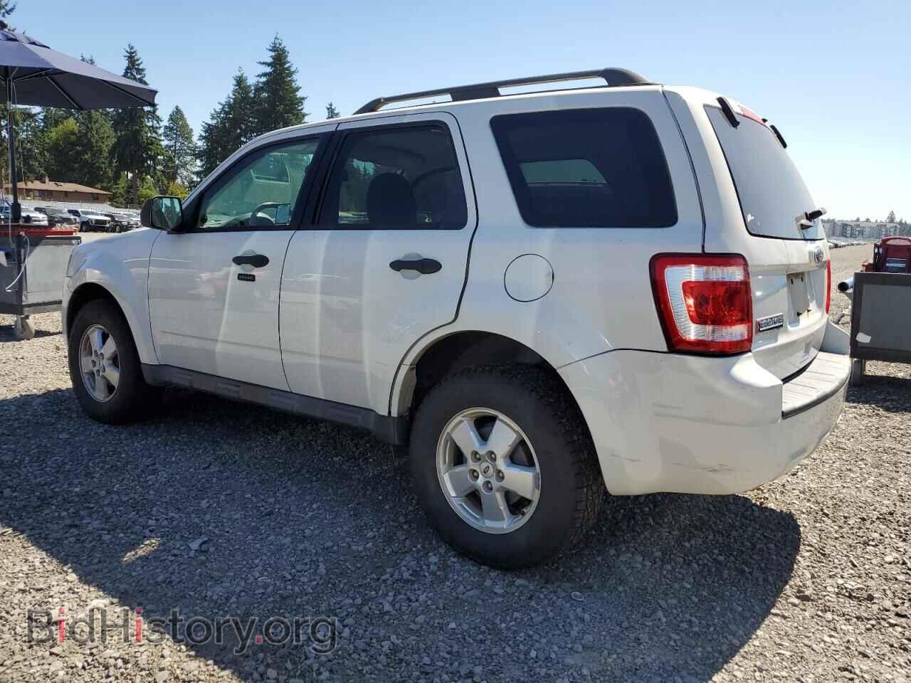2011 FORD ESCAPE - VIN: 1FMCU0D72BKC25905 - Фото 2
