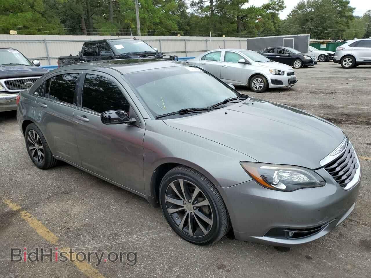 2012 CHRYSLER 200 - VIN: 1C3CCBHG5CN181741 - Фото 4