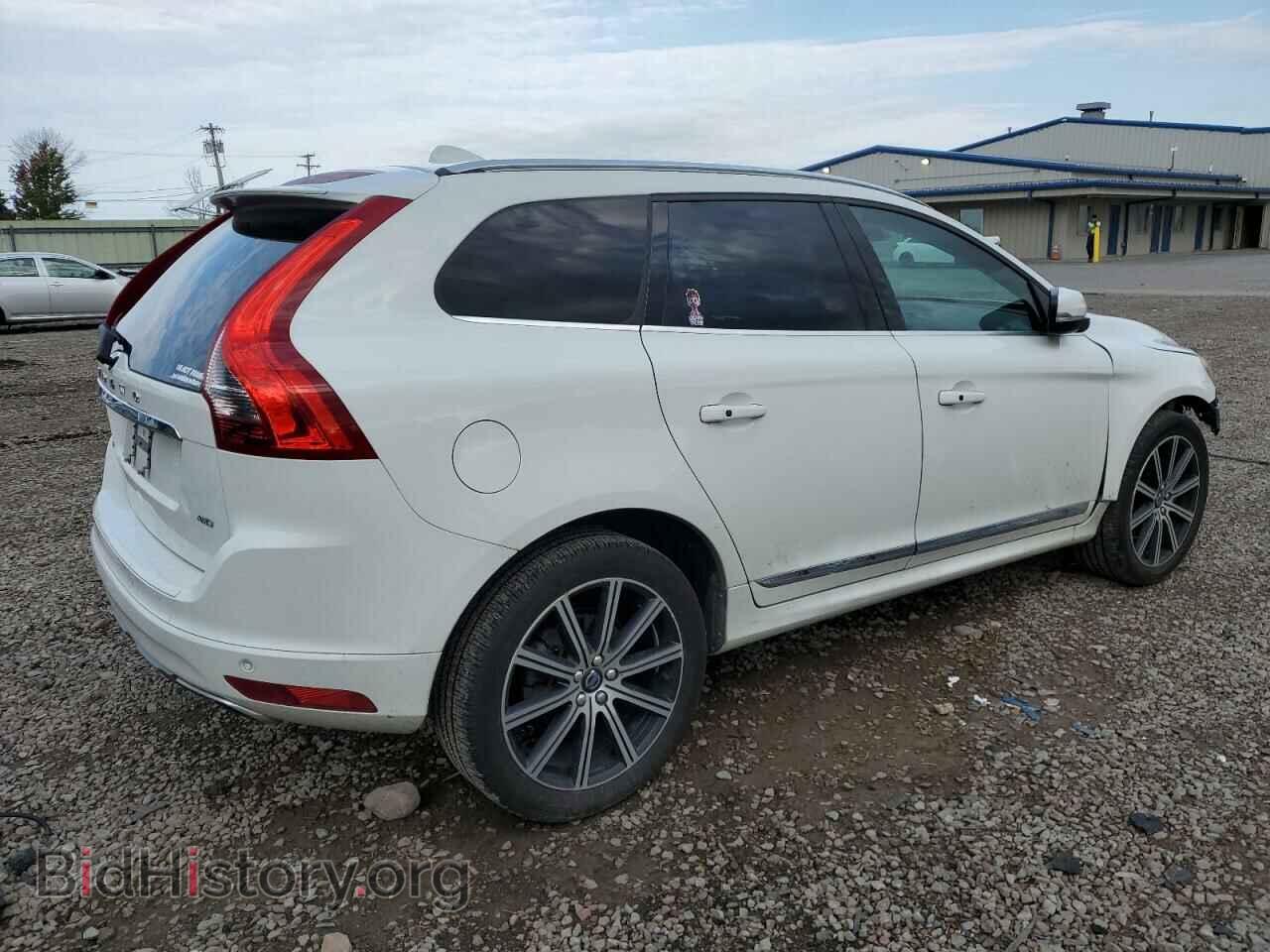 2017 VOLVO XC60 - VIN: YV449MRU6H2024949 - Фото 3
