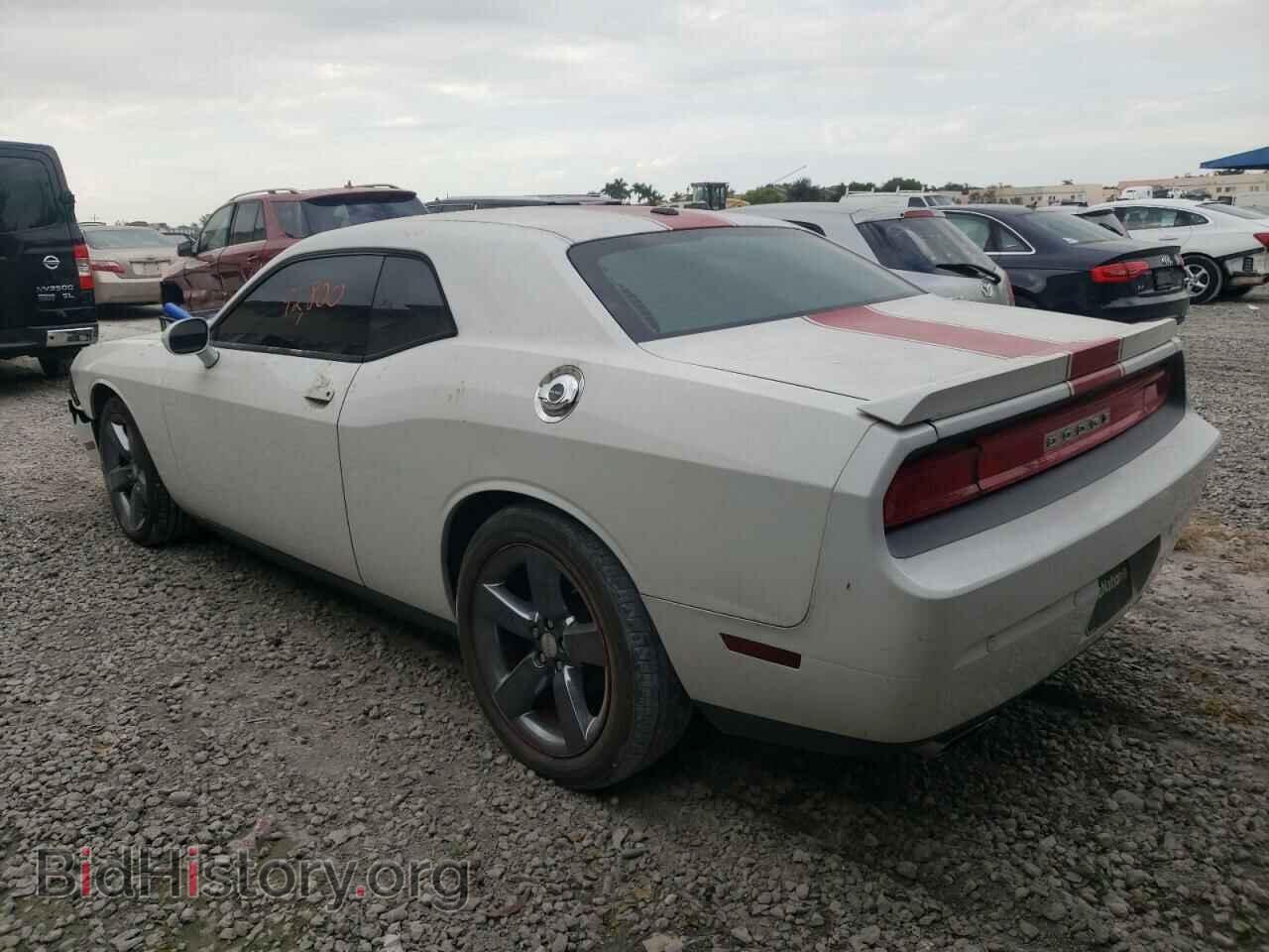 2014 DODGE CHALLENGER - VIN: 2C3CDYAG2EH158357 - Фото 2