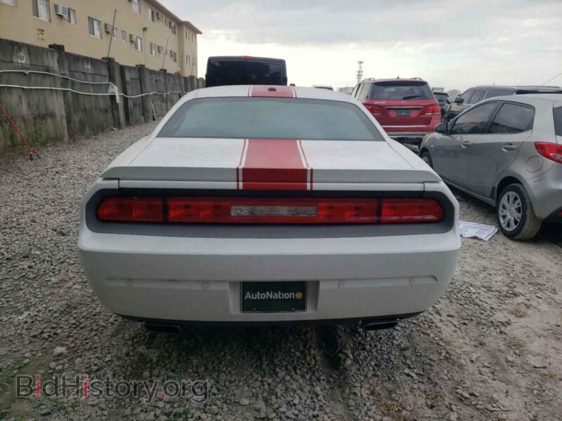 2014 Dodge CHALLENGER (VIN 2C3CDYAG2EH158357) — photo 6 of 12