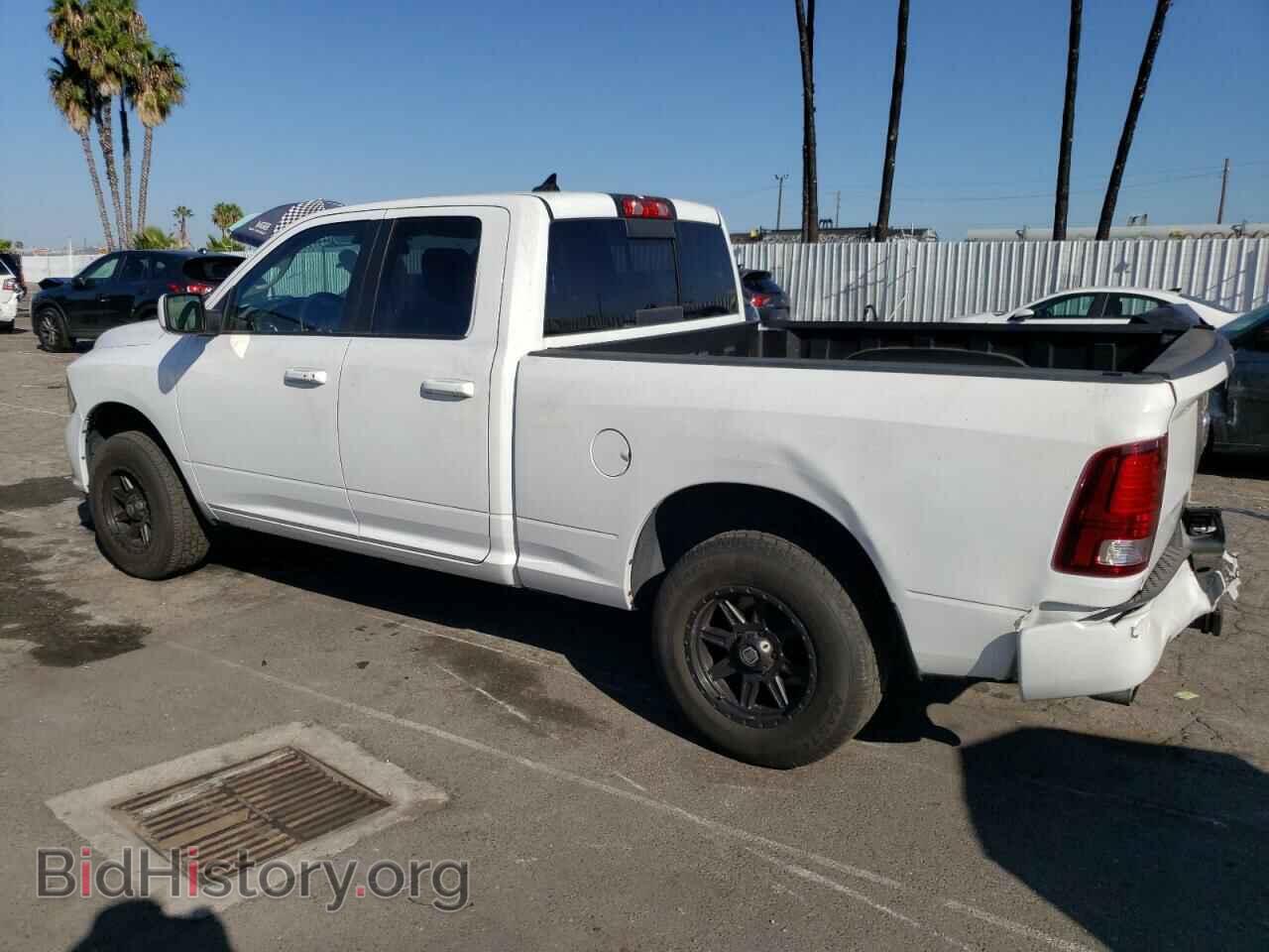 2018 RAM 1500 - VIN: 1C6RR6HTXJS177215 - Фото 2