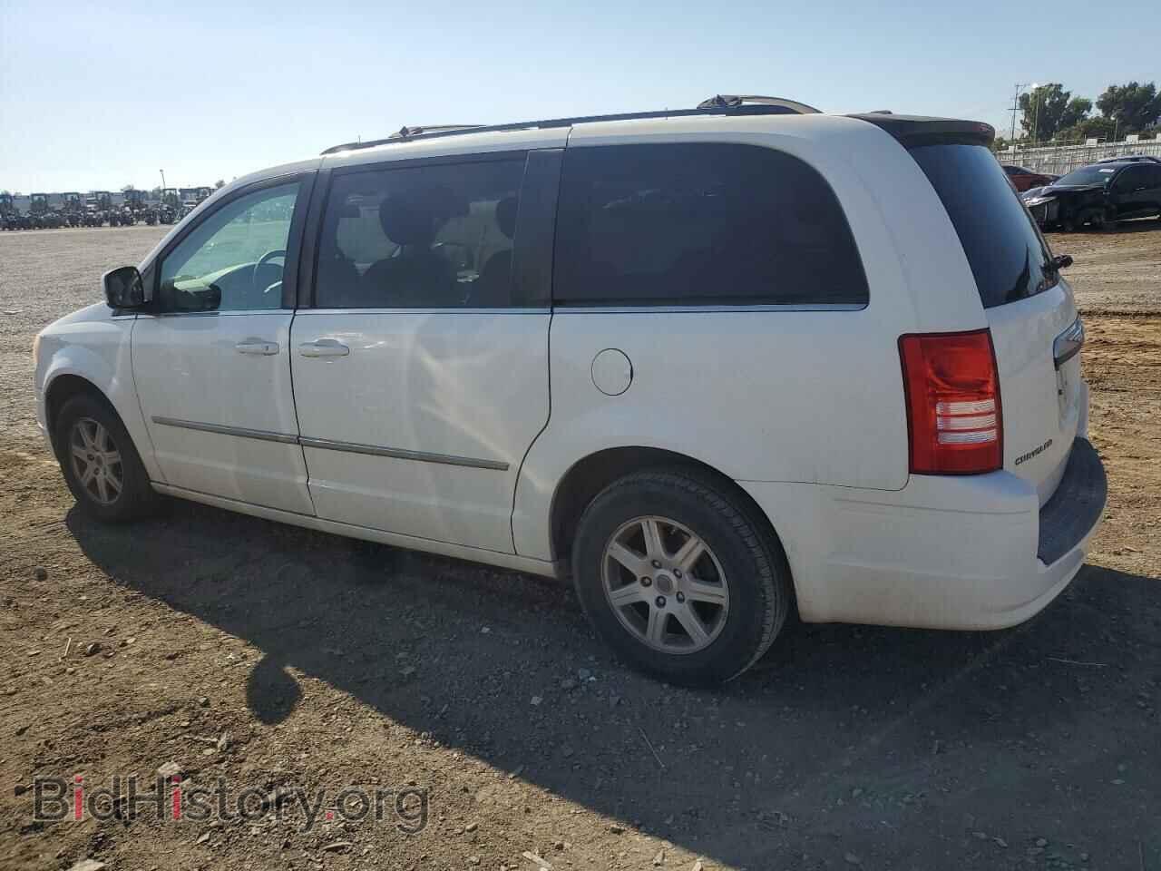 2010 CHRYSLER MINIVAN - VIN: 2A4RR5D19AR214290 - Фото 2