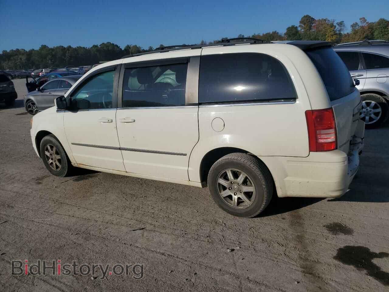 2010 CHRYSLER MINIVAN - VIN: 2A4RR5D1XAR271274 - Фото 2