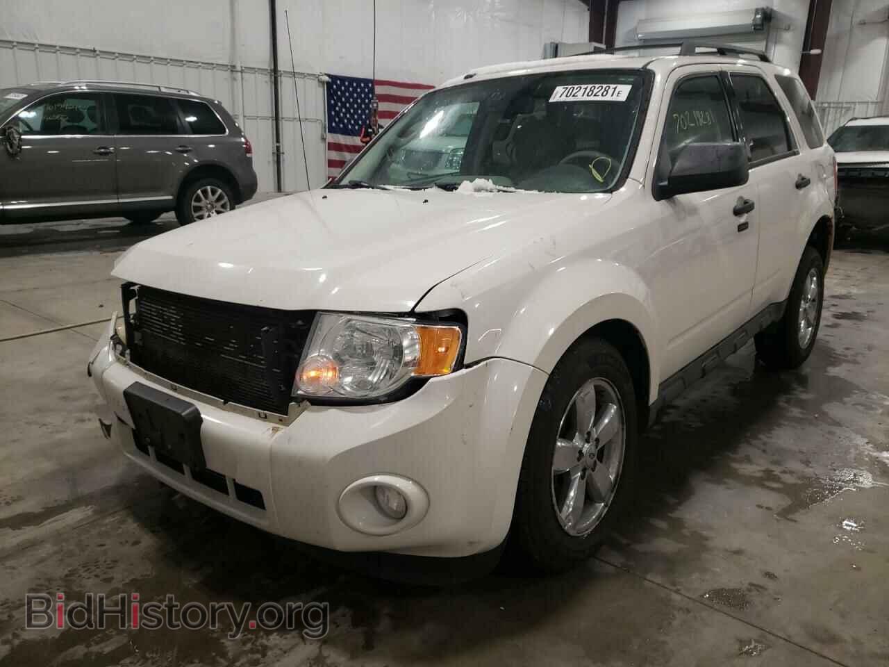 2010 FORD ESCAPE - VIN: 1FMCU9DG5AKB91476 - Фото 2