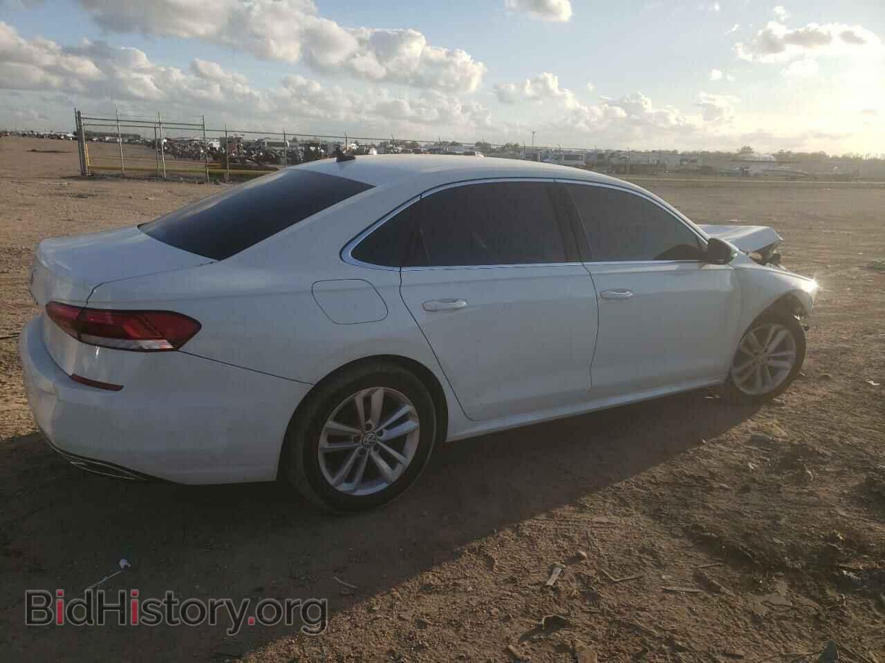 2020 VOLKSWAGEN PASSAT - VIN: 1VWSA7A32LC009841 - Фото 3