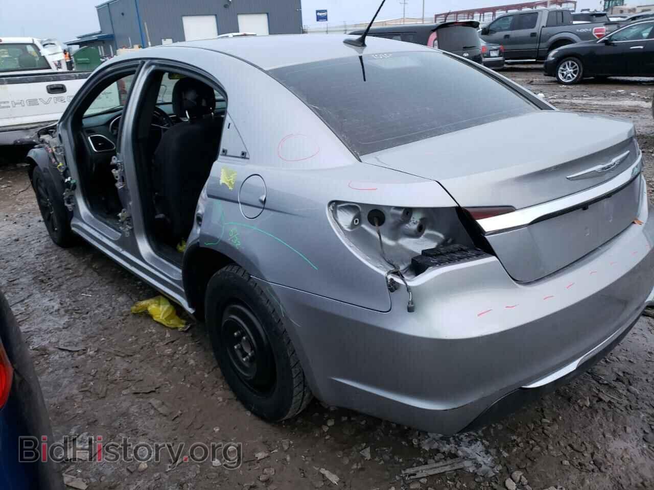 2013 CHRYSLER 200 - VIN: 1C3CCBBG7DN527590 - Фото 2