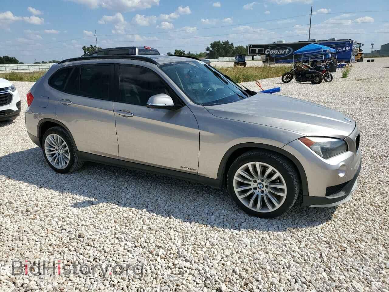 2015 BMW X1 - VIN: WBAVM1C55FV314355 - Фото 4