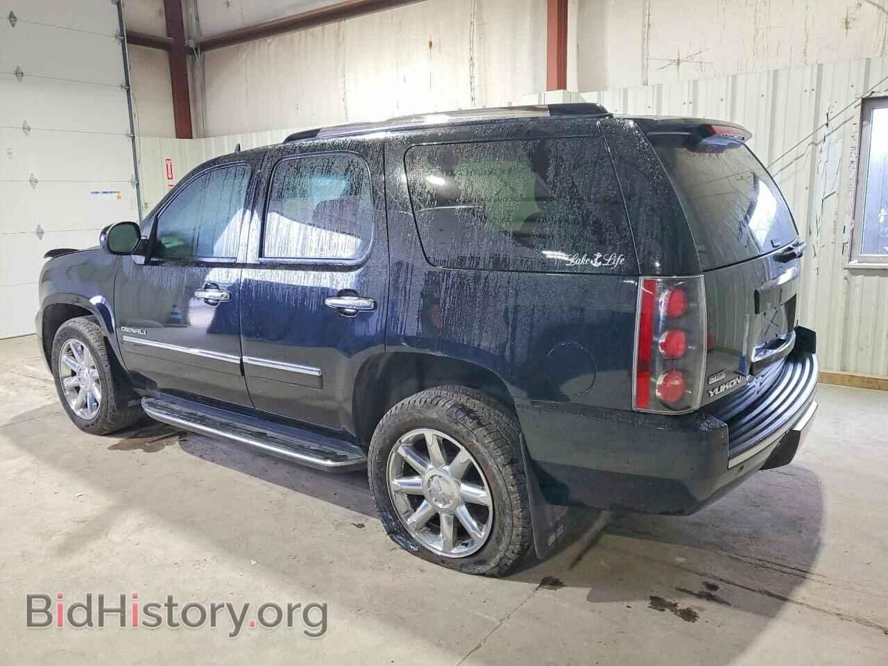 2011 GMC YUKON - VIN: 1GKS2EEF2BR144200 - Photo 2