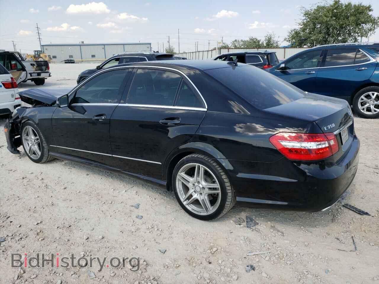 2011 MERCEDES-BENZ E-CLASS - VIN: WDDHF5GB1BA322896 - Фото 2