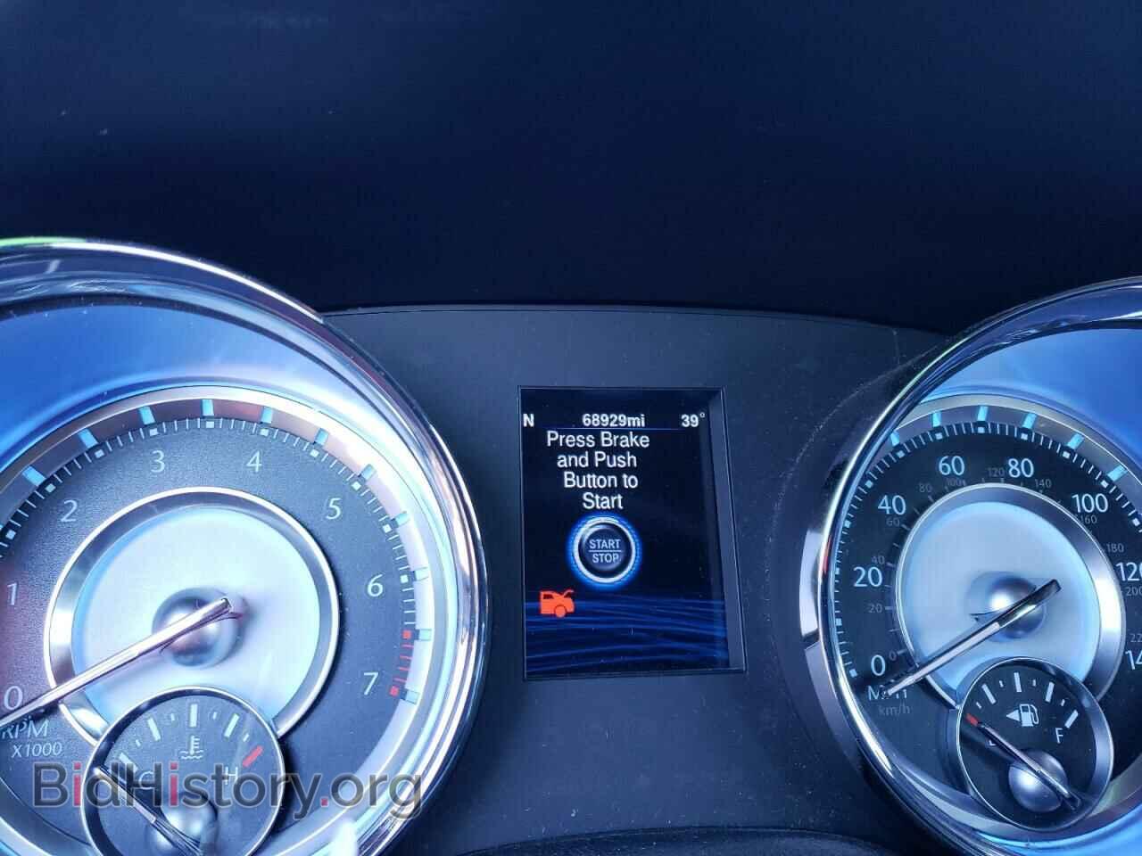 2014 CHRYSLER 300 - VIN: 2C3CCAAG3EH340031 - Фото 8