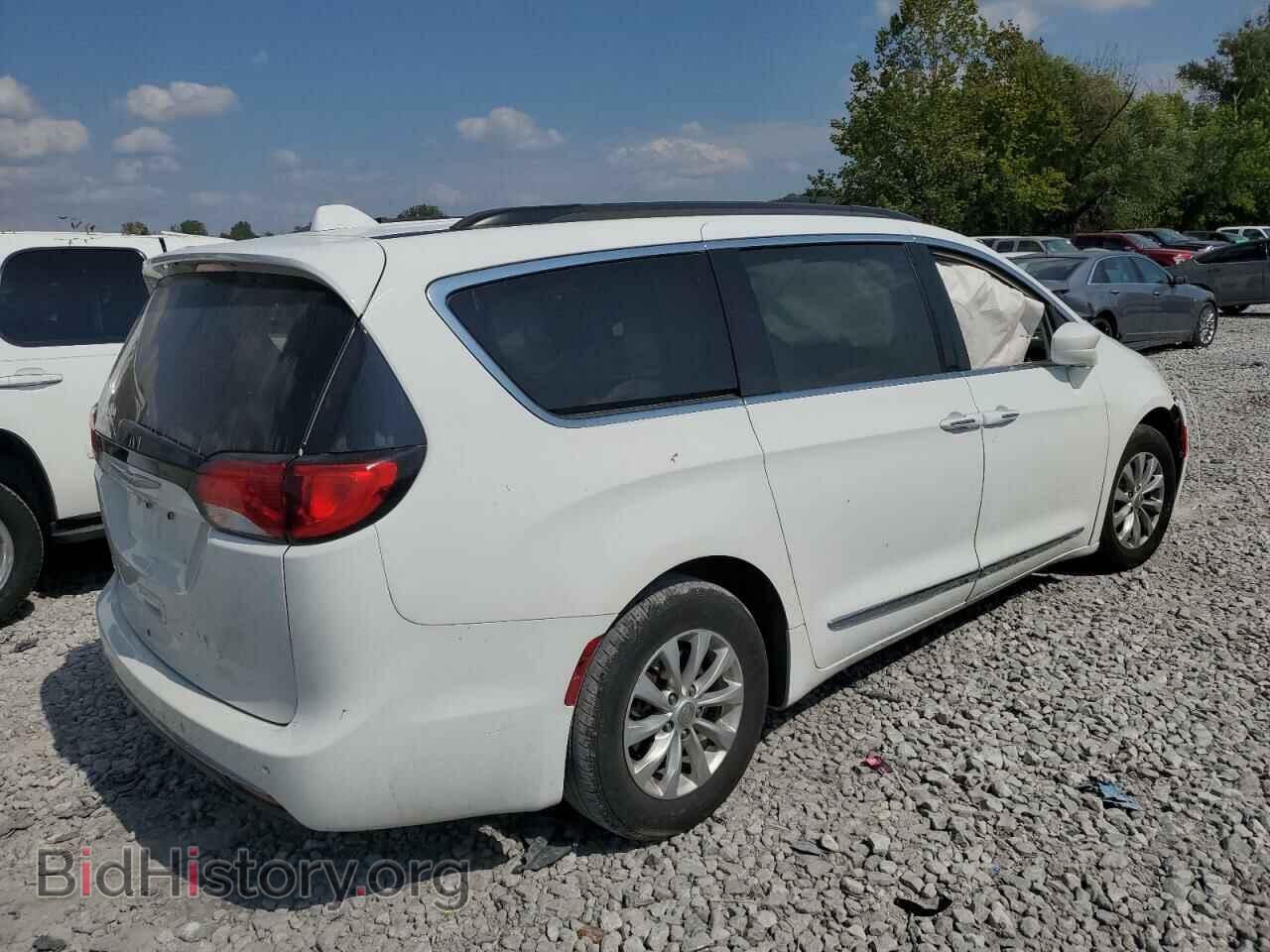2017 CHRYSLER PACIFICA - VIN: 2C4RC1BG2HR733912 - Фото 3