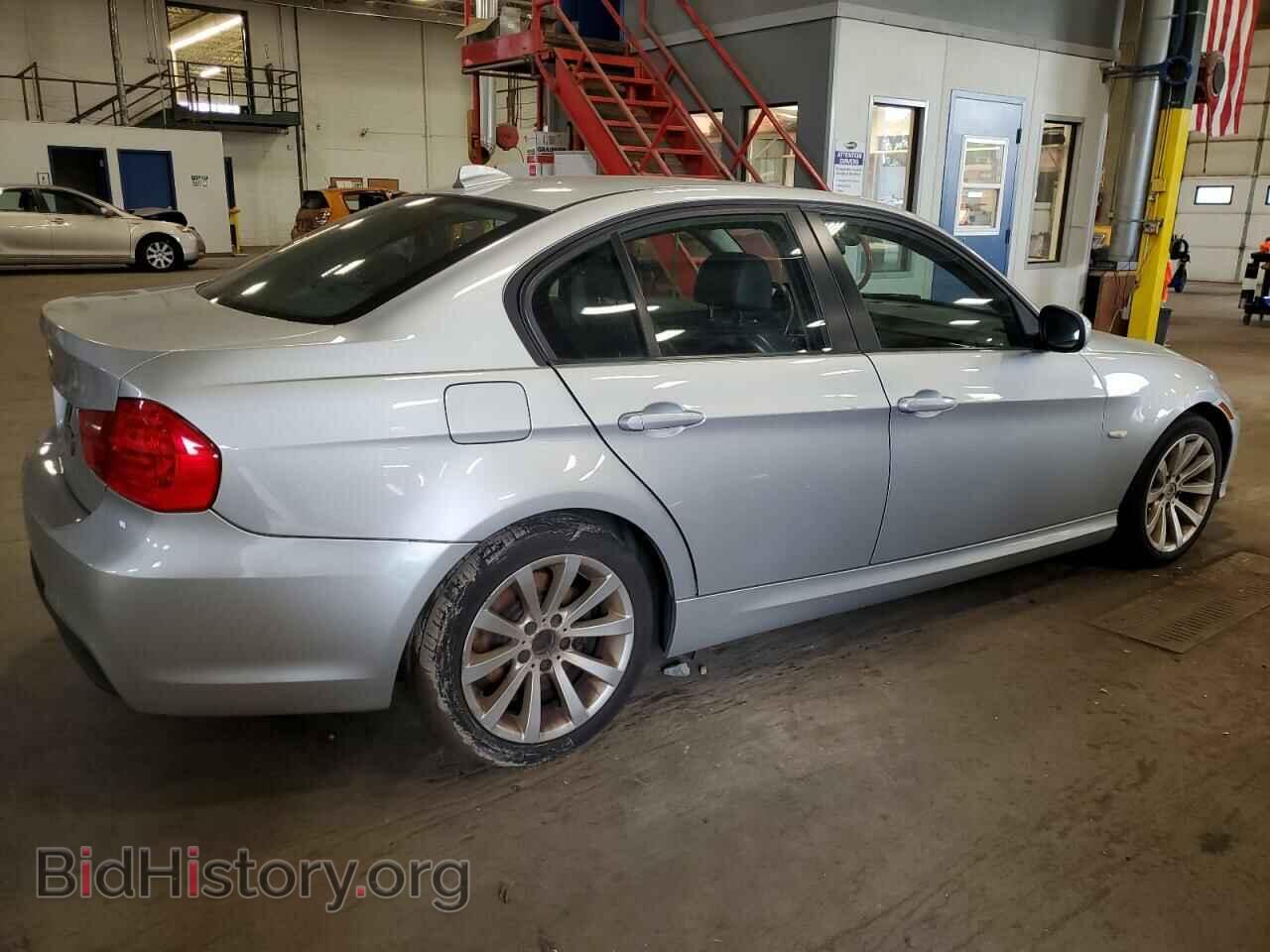 2011 BMW 3 SERIES - VIN: WBAPK7C59BA821908 - Фото 3